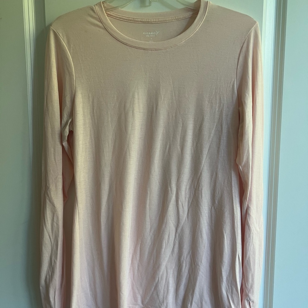 Old Navy Active Women’s Lightweight  Pink Long Sleeve Top Size Medium